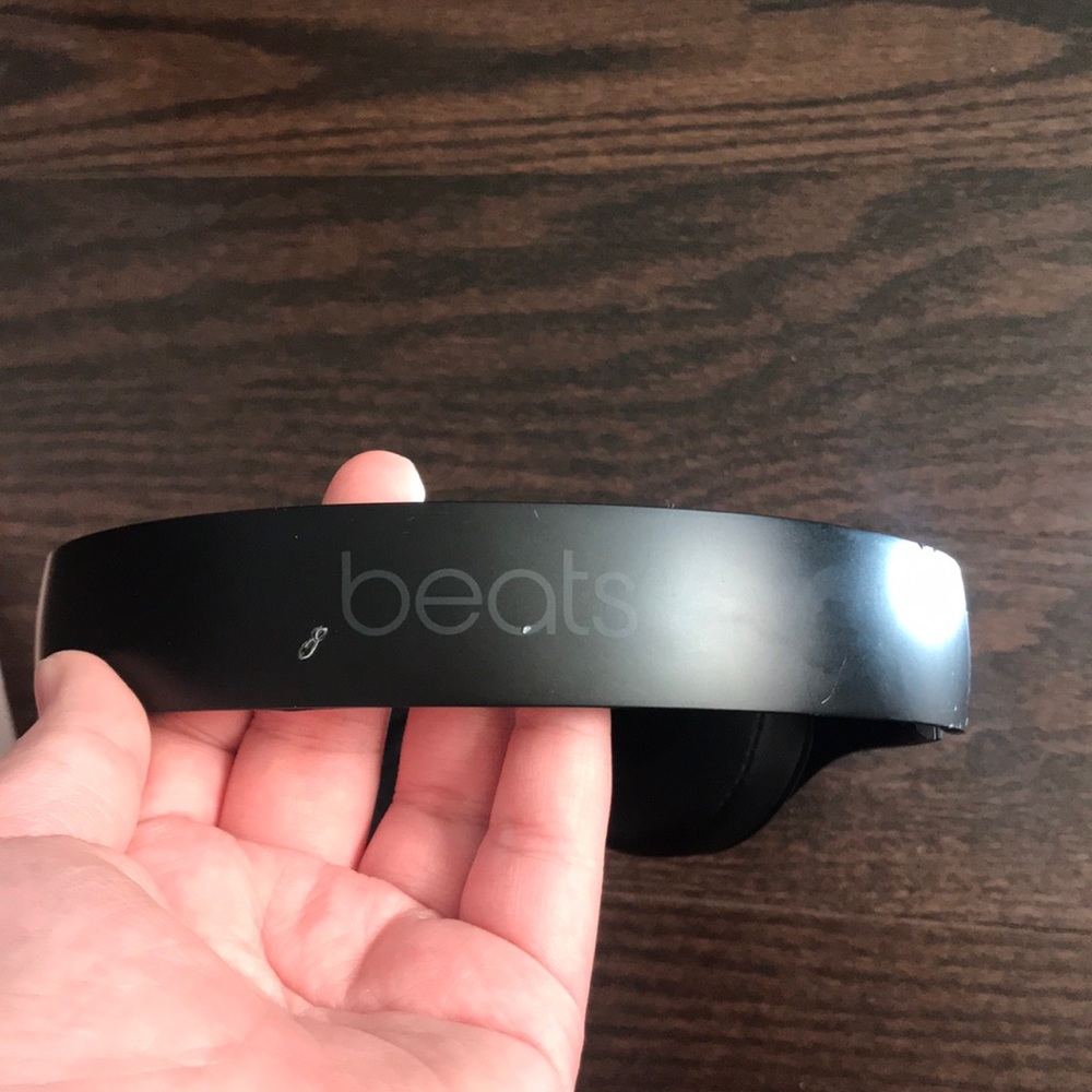 Beats Studio 3 wireless noise cancelling